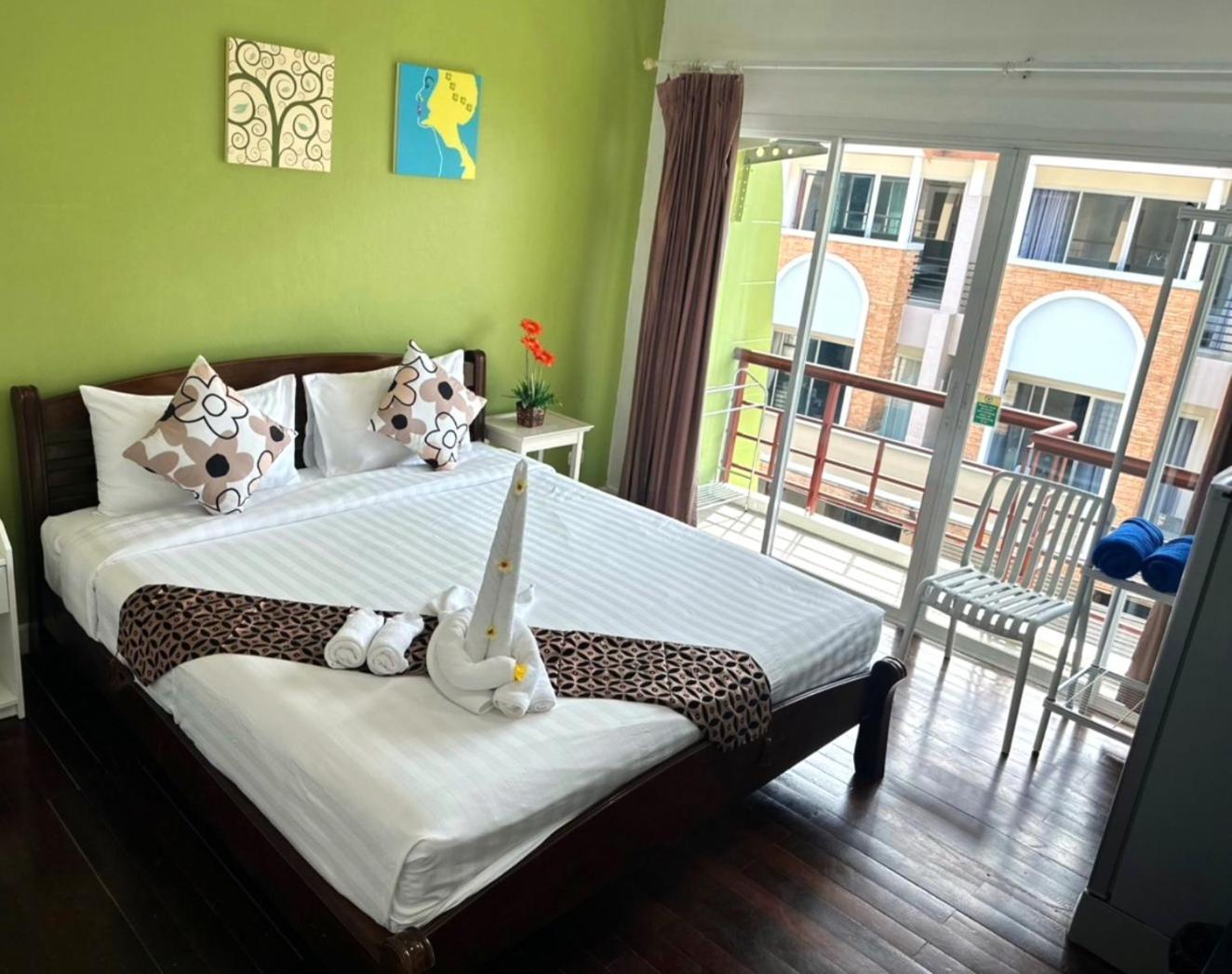 Sea Boss Homestay Kata Beach  Room photo